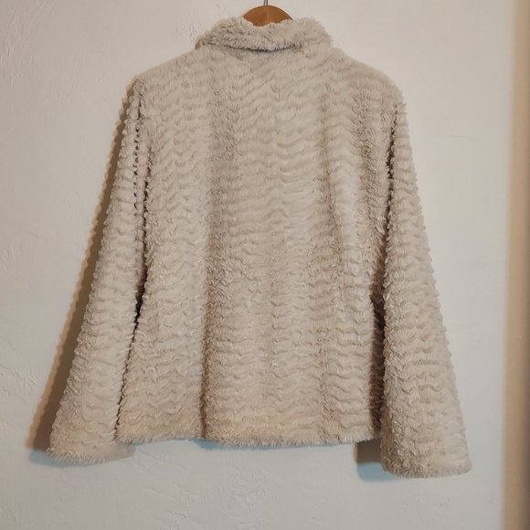 Patagonia Coat - Picture 3 of 4